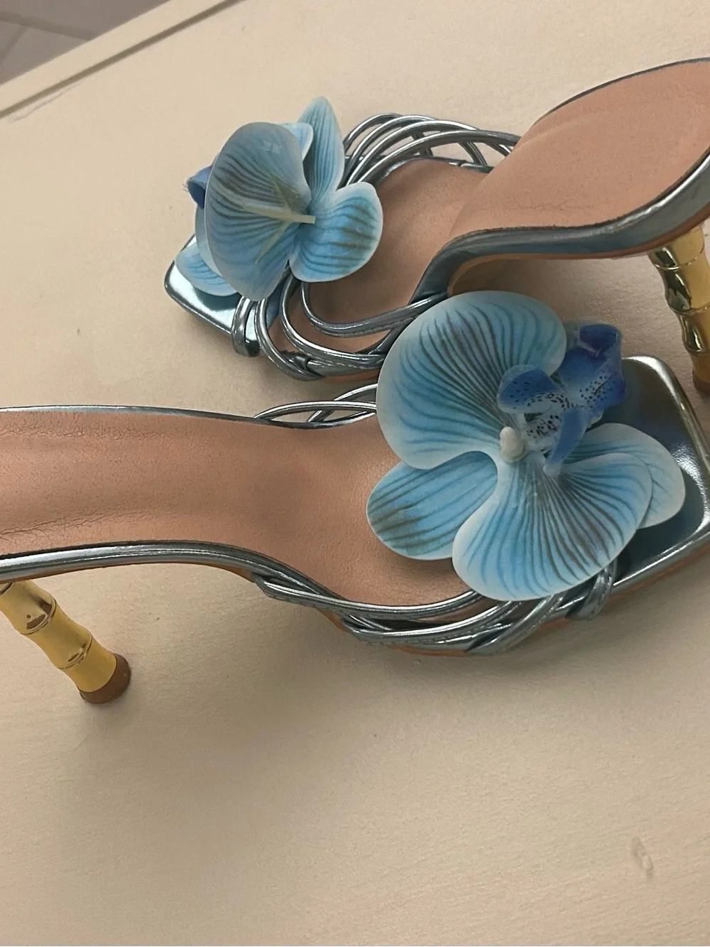 Blue Floral Slip-On Heeled Mules with Decorative Orchid Accent 39/8-8.5 - Picture 7 of 7